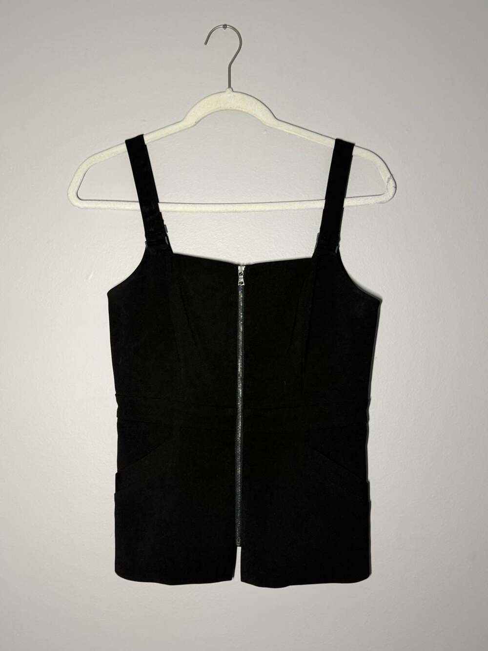 BCBGMAXAZRIA Black Zip-Front Structured Tank Top with Back Cutout Size XS